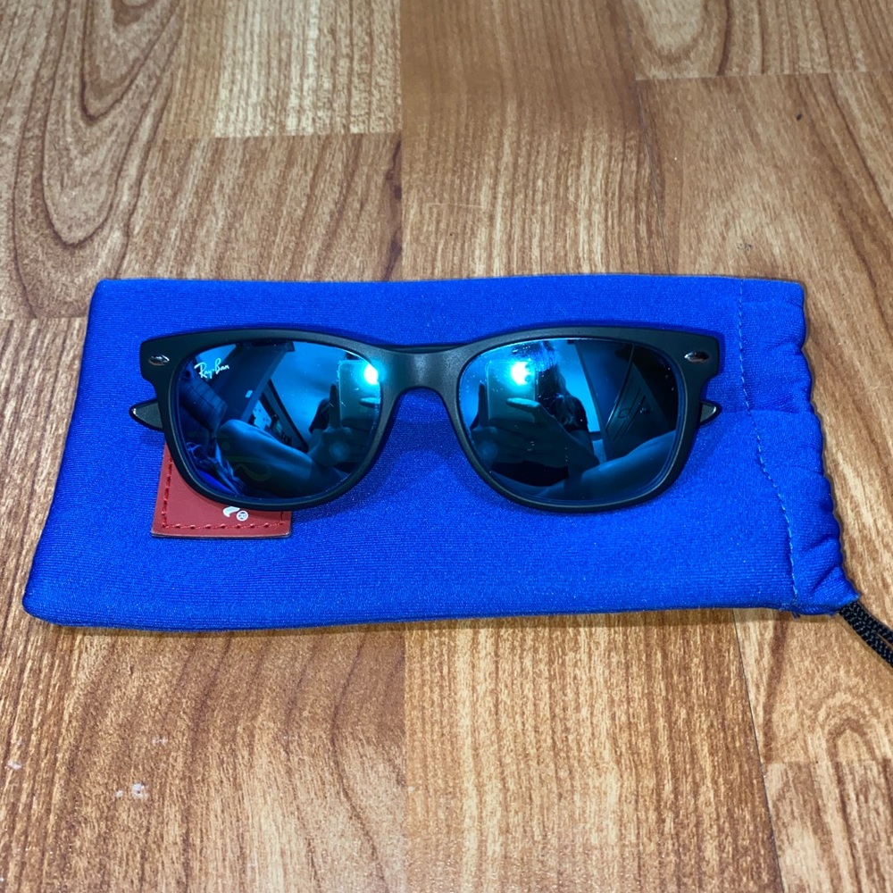 Kids blue mirrored Ray-Ban sunglasses
